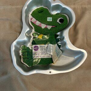 Wilton Dinosaur Cake Pan